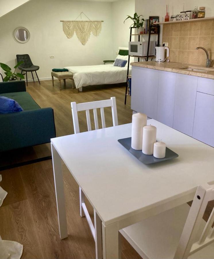 Ferienwohnung Shamaka'S Kefar Hananya Exterior foto